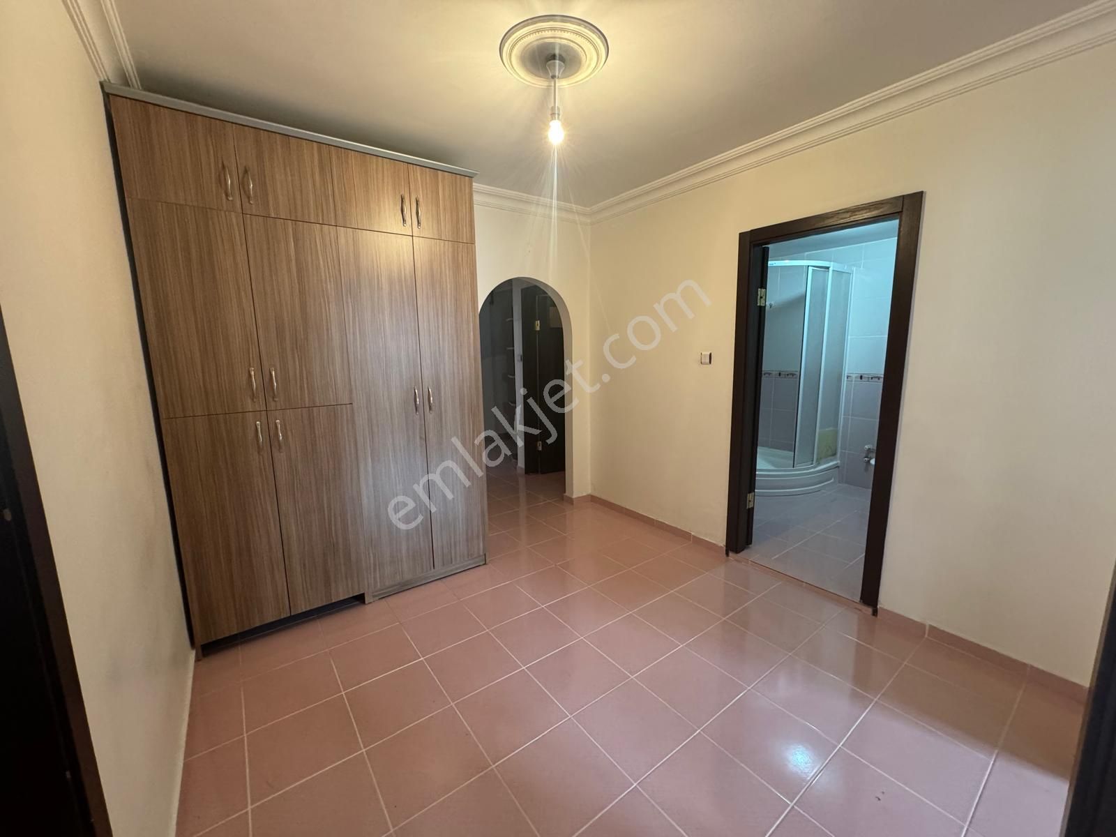 Altındağ Karapürçek Satılık Daire  ZİRVEDEN UÇAKLI PARKA YAKIN ARA KAT 3+1 SATILIK DAİRE