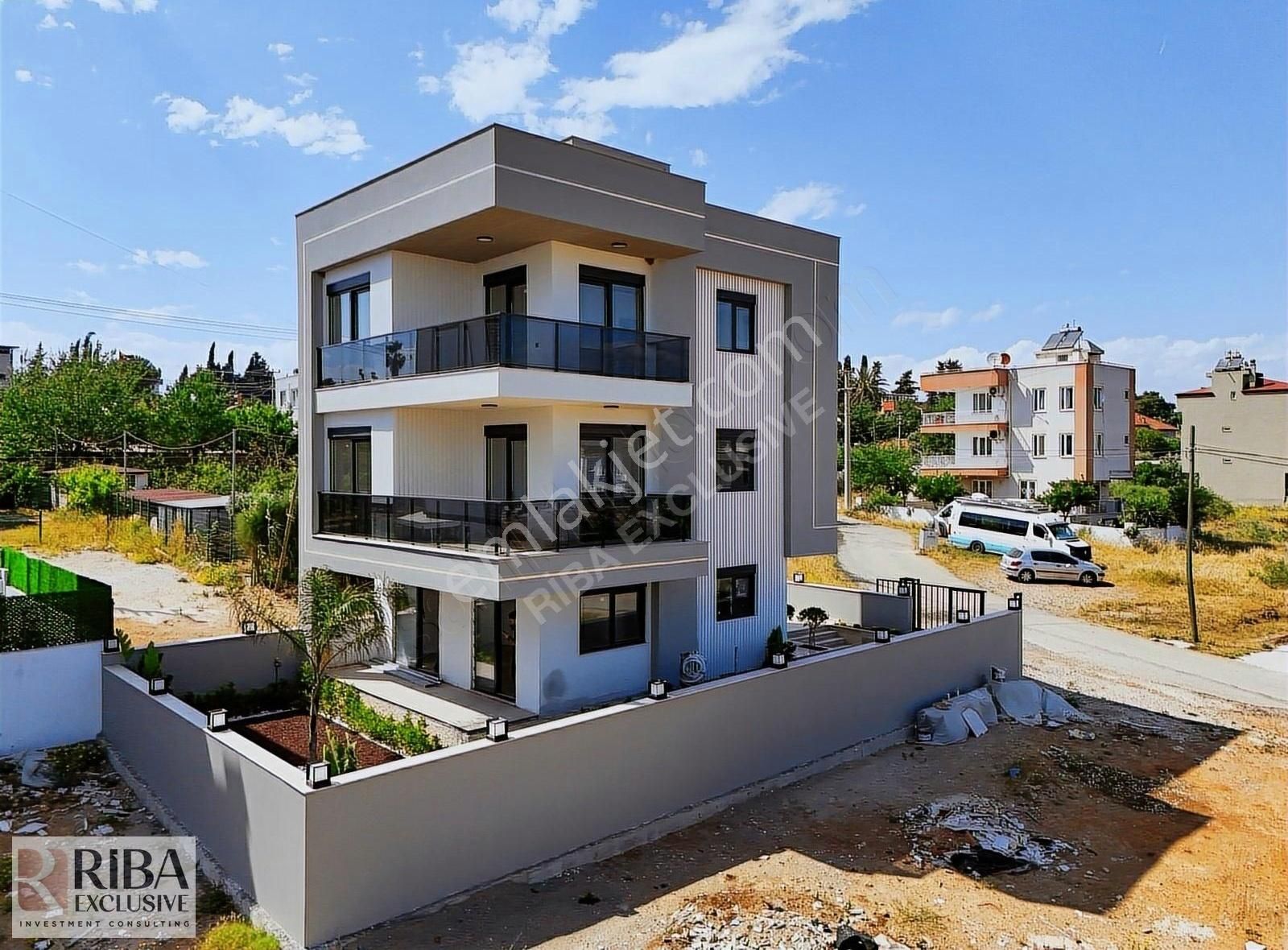 Muratpaşa Güzeloba Satılık Villa GÜZELOBA'DA MÜHTEŞEM MÜSTAKIL DENIZ MANZARALI 5+1 SIFIR VILLA