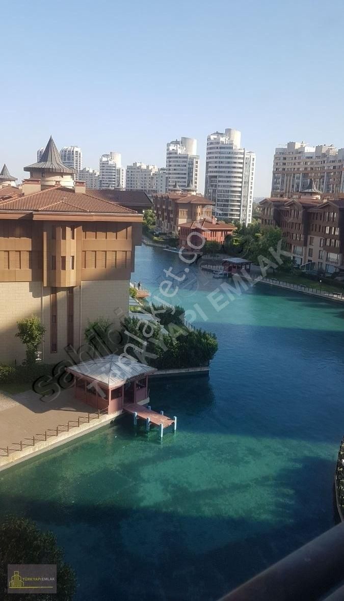 Küçükçekmece Atakent Satılık Daire ACİLL BOSPHORUS CITY DE SATILIK 1+1 MANZARALI DAİRE