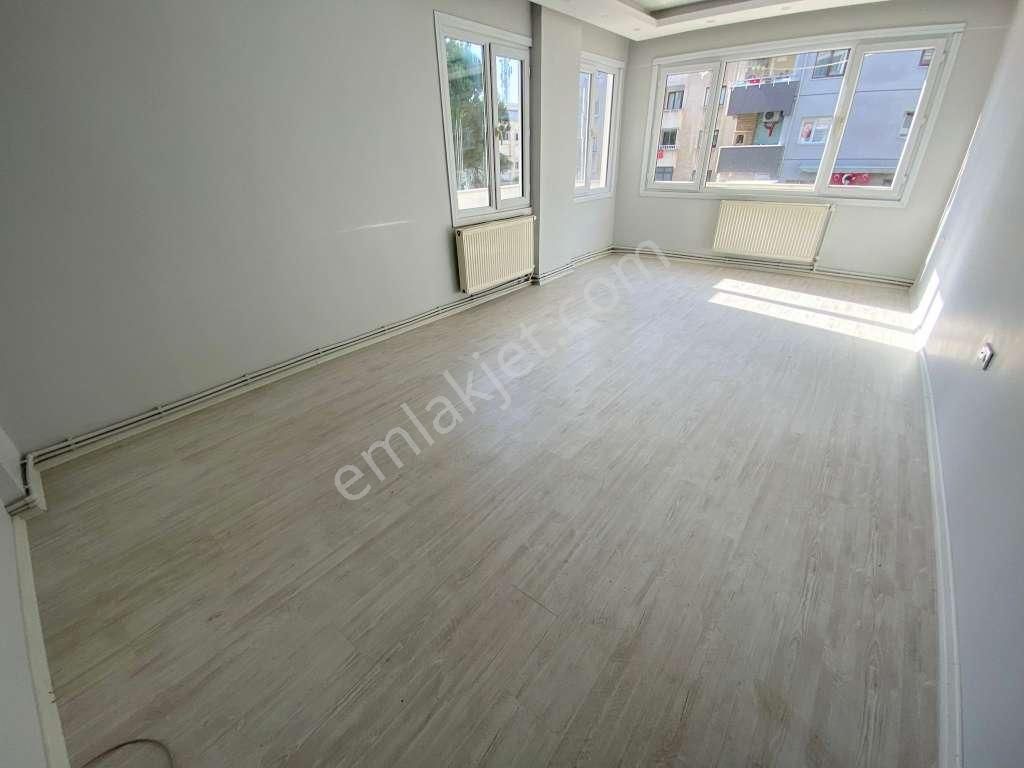 Maltepe Küçükyalı Kiralık Daire  Küçükyalı Marmaraya Yakın Geniş Teraslı Asansörlü 3+1