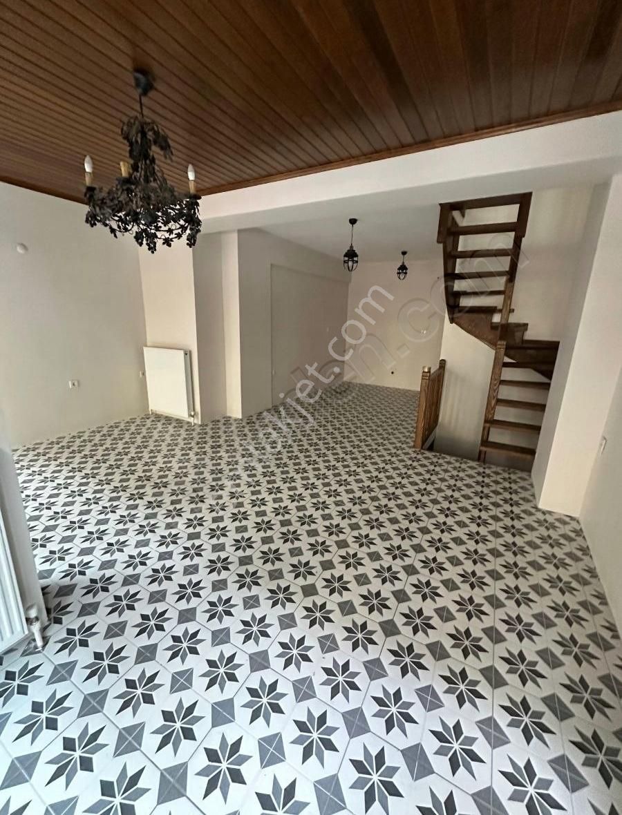 Karacabey Tavşanlı Kiralık Dükkan & Mağaza Karacabey Merkezde Kiralık İşyeri..