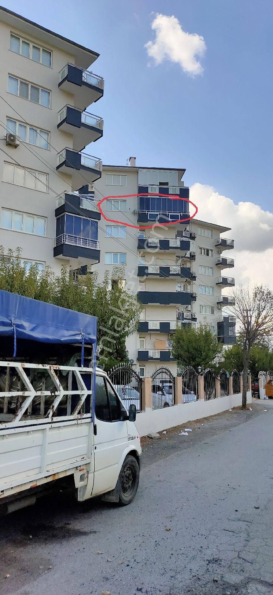 İzmir Ödemiş Kiralık Daire site içinde üst cephesi açık balkonlu doğa manzaralı daire