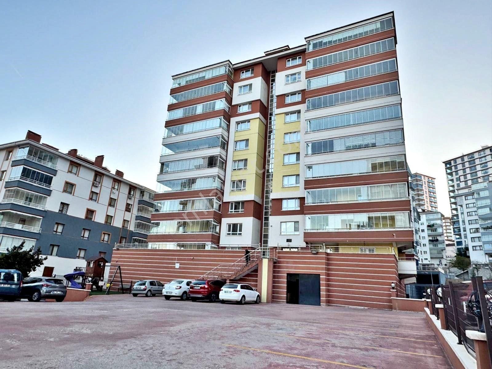 Yenimahalle Pamuklar Satılık Daire  3+1 SİTE İÇERİSİNDE CADDE ÜZERİ TERAS BALKON GENİŞ OTOPARKLI