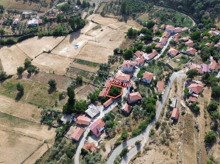 Menteşe Derinkuyu Satılık Konut İmarlı Muğla, Menteşe, Derinkuyu (fadılca)'da İçinde İki Adet Kargir Ev Olan Arsa...