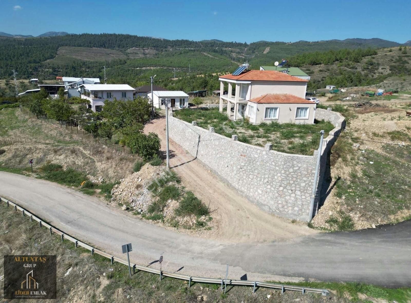 Kestel Kayacık Satılık Villa Kestel Kayacık'ta 2 Katlı Villa