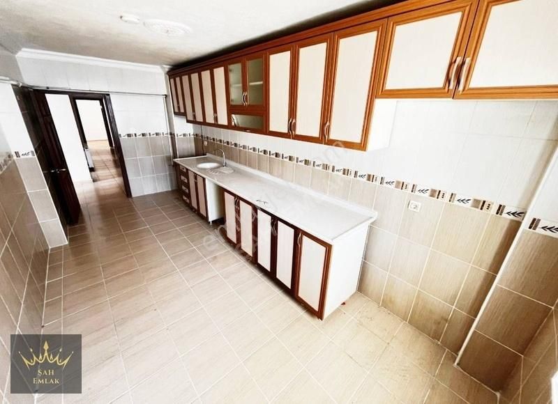 Sincan Mustafa Kemal Satılık Daire ŞAH'TAN YENİKENT MERKEZ'DE 4+1 130m²ARA KATTA SATILIK DAİRE