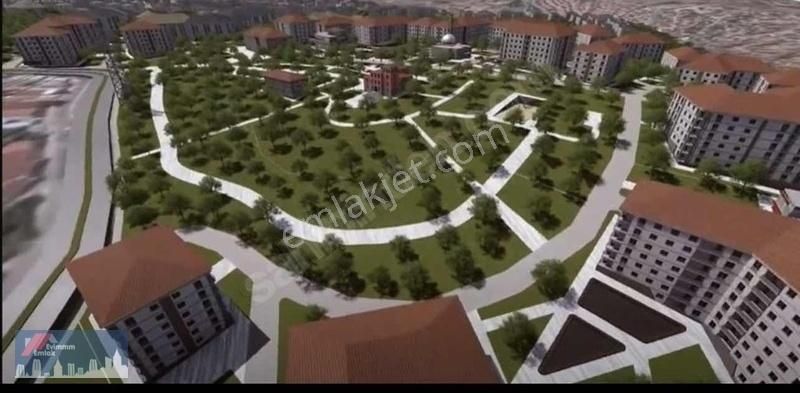 Ümraniye Topağacı Satılık Tarla Ümraniye Topağacı Mh.150 M2 Hisar Caddesi Üzerinde Satılık Arsa