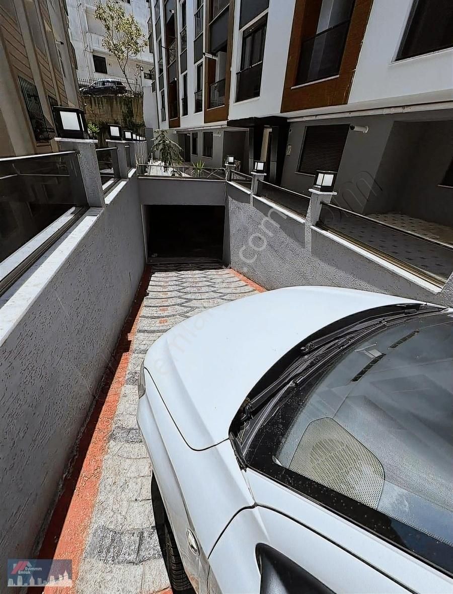 Üsküdar Ferah Satılık Daire ÜSKÜDAR ÇAMLICA 2+1KAPALI OTOPARKLI SIFIR KUSURSUZ SATILIK DAİRE