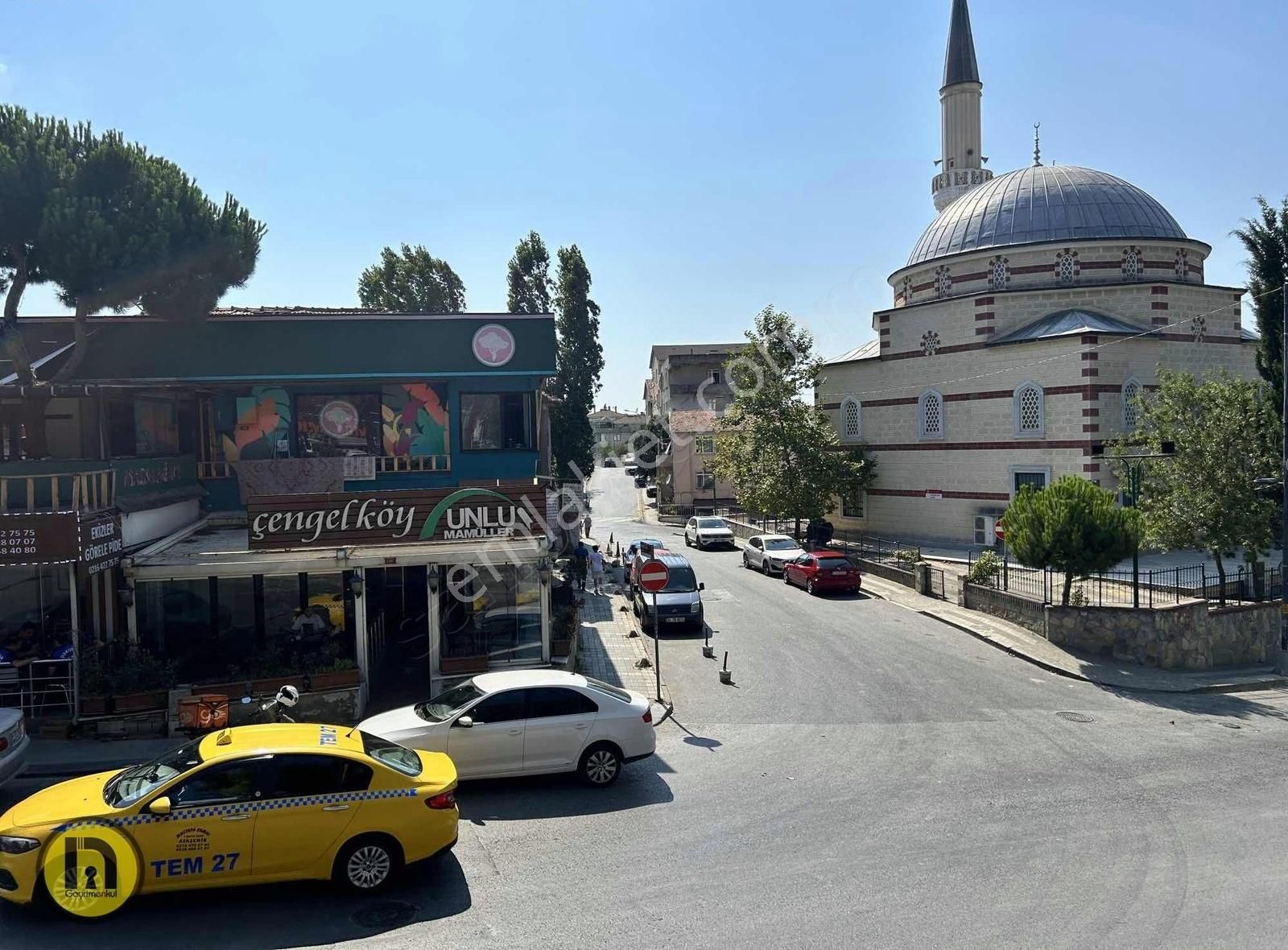 Üsküdar Güzeltepe Satılık Dükkan & Mağaza ERDEM KUZUR - ÇENGELKÖYDE 1 DÜKKAN FİYATINA 3 DÜKKAN