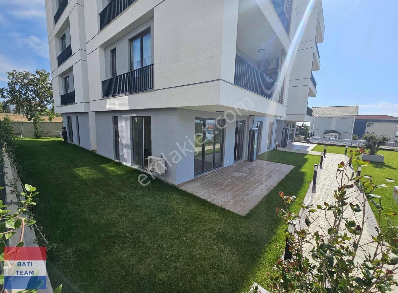 Büyükçekmece Celaliye Satılık Daire REMAXTAN BÜYÜKÇEKMECE'DE ÖZEL BAHÇE KULLANIMLI 2+1 SIFIR DAİRE