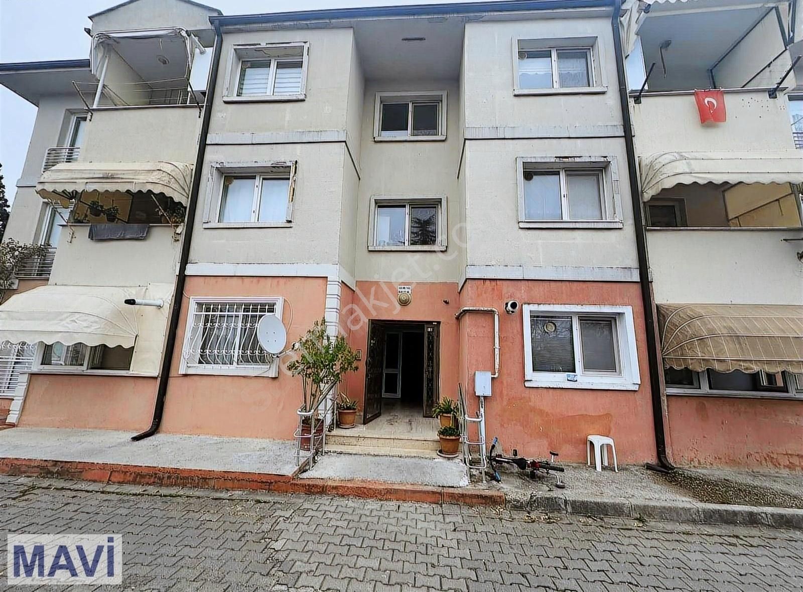 Adapazarı Karaman Satılık Daire Remax Maviden Karaman 'da Satılık 3+1 Daire