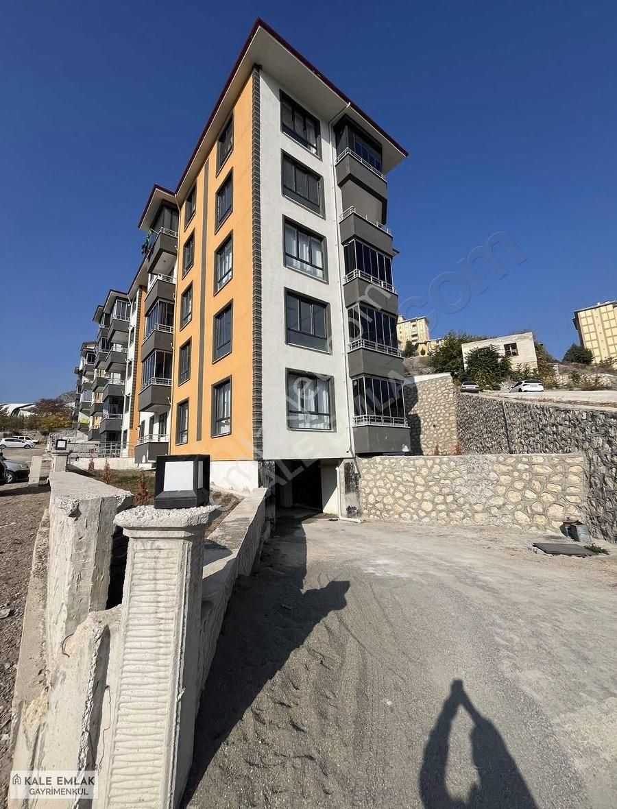 Amasya Merkez Şeyhcui Kiralık Daire KALE EMLAK'TAN ŞEYHCUİ'DE KİRALIK 3+1 DAİRE