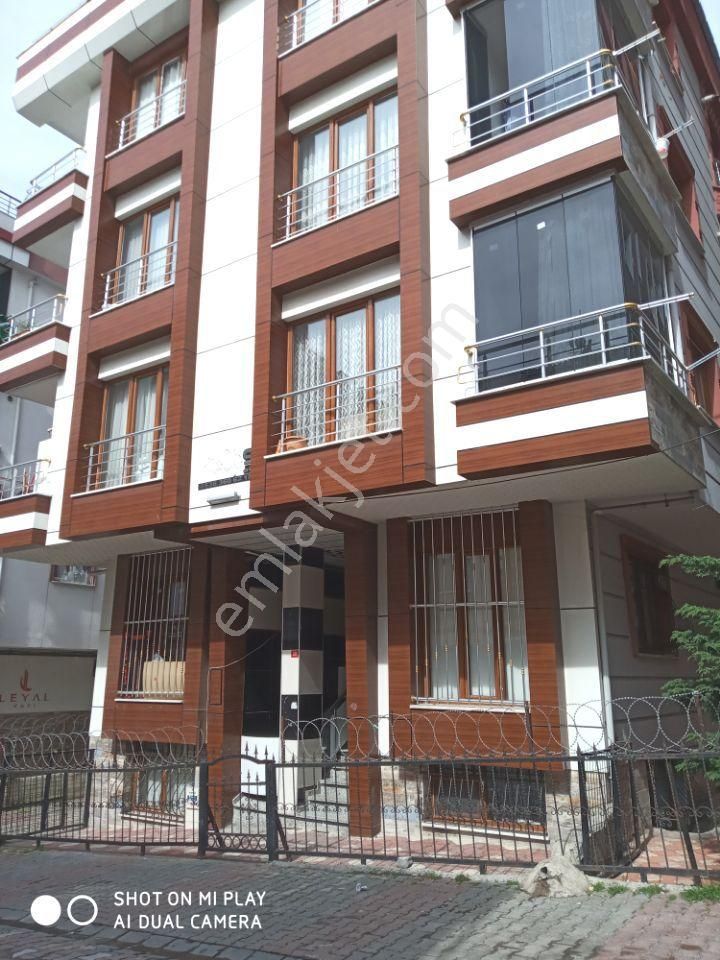 İstanbul Küçükçekmece Satılık Daire Küçükçekmece Kanarya mahallesi yüksek giriş daire 