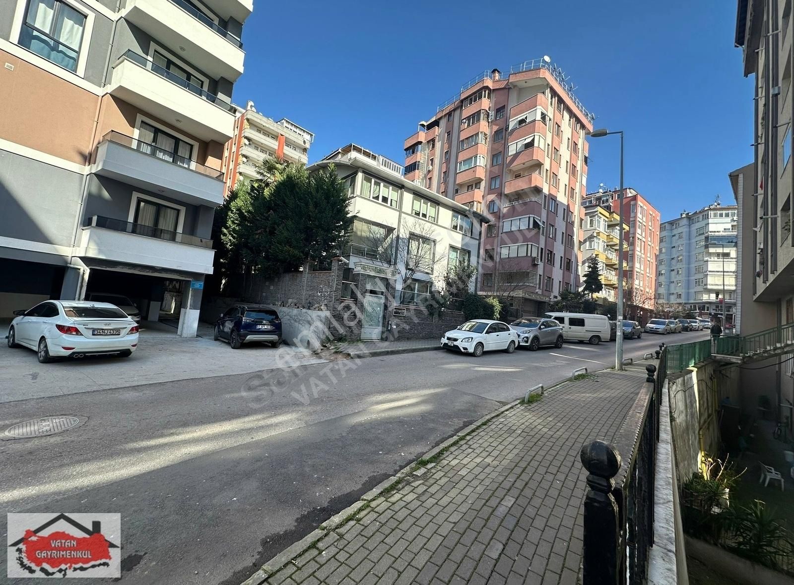 İzmit Kozluk Satılık Daire İZMİT ÇARŞI MERKEZ DE 3+1 Kapalı otopark + Deniz manzaralı DAİRE