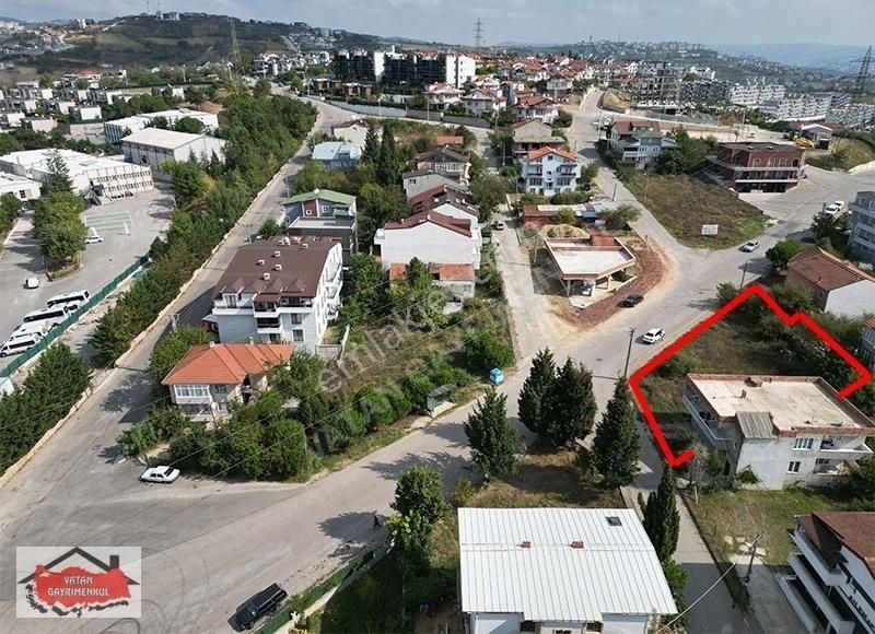 İzmit Kabaoğlu Satılık Ticari İmarlı KOCAELİ İZMİT KABAOĞLUNDA 652 M2 SATILIK ARSA