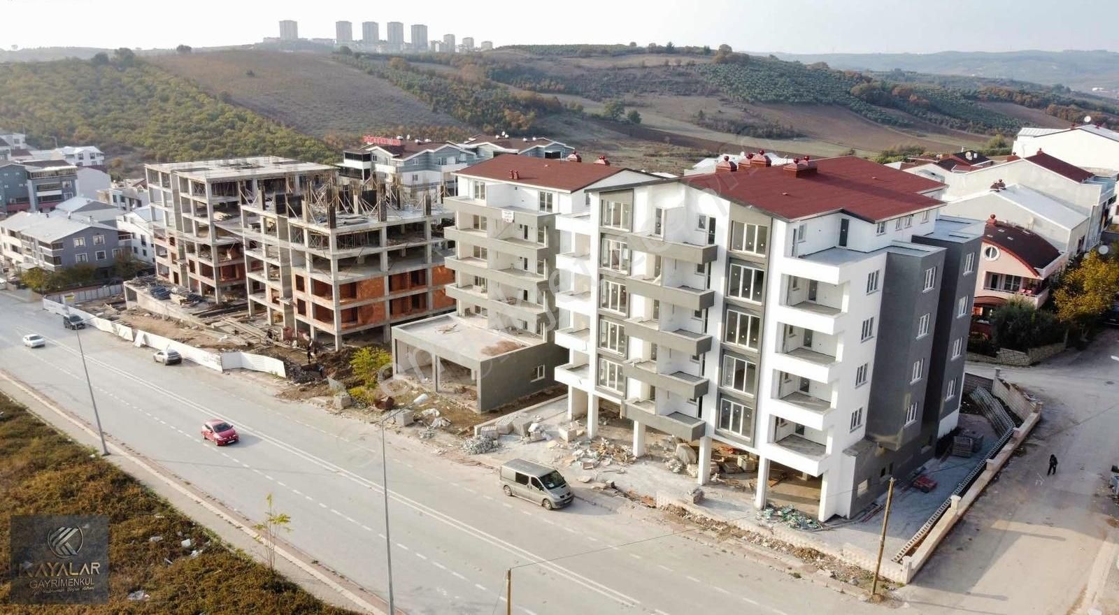 Osmangazi Yunuseli Satılık Daire Çamlık Caddesi Üzerinde 3+1 Site İçi Geniş Daireler