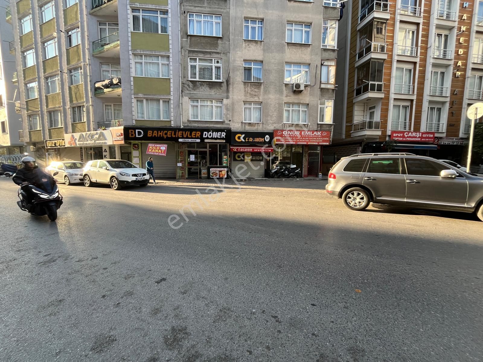 İstanbul Bahçelievler Devren Dükkan & Mağaza  Cadde Üzeri Devren Kiralık 120m2 Depolu Dükkan