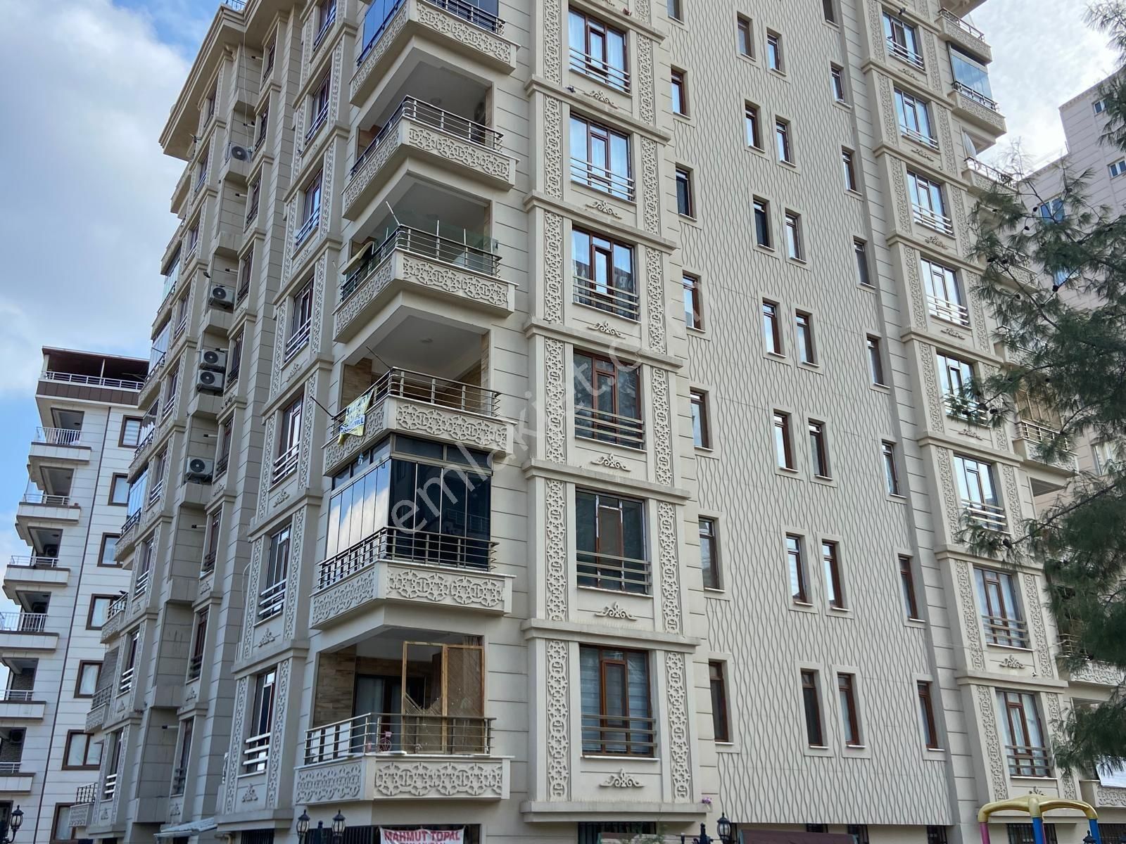 Karaköprü Atakent Satılık Daire YAVUZ EMLAK TAN SATILIK DAİRE ARAKAT KARAKÖPRÜ MESİRE ALANI YANI 3 ODA 120MT 