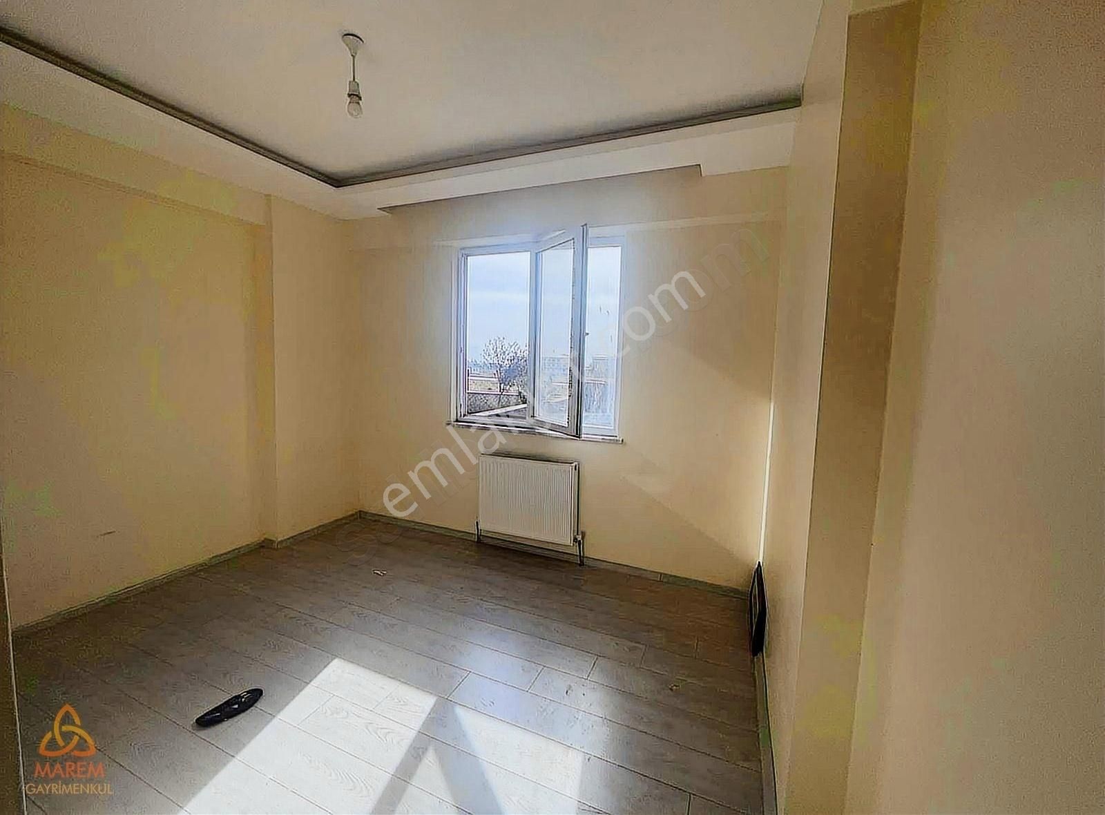 Kahramanmaraş Onikişubat Site İçerisinde Kiralık Daire ÜNİVERSİTE BÖLGESİ KİRALIK EŞYASIZ 2+0