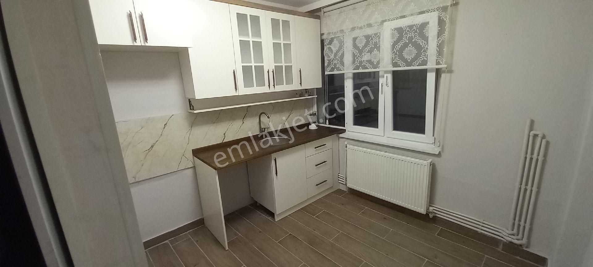 Balıkesir Karesi Kiralık Daire SIFIR TADİLATLI/KİLER/VESTIYER ODALI TEMİZ DAİRE