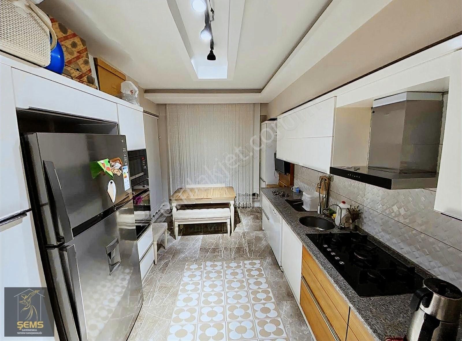 Şems'ten Meramın Gözdesi Elif Konaklarında 4+1 Geniş Arakat - Görsel 17