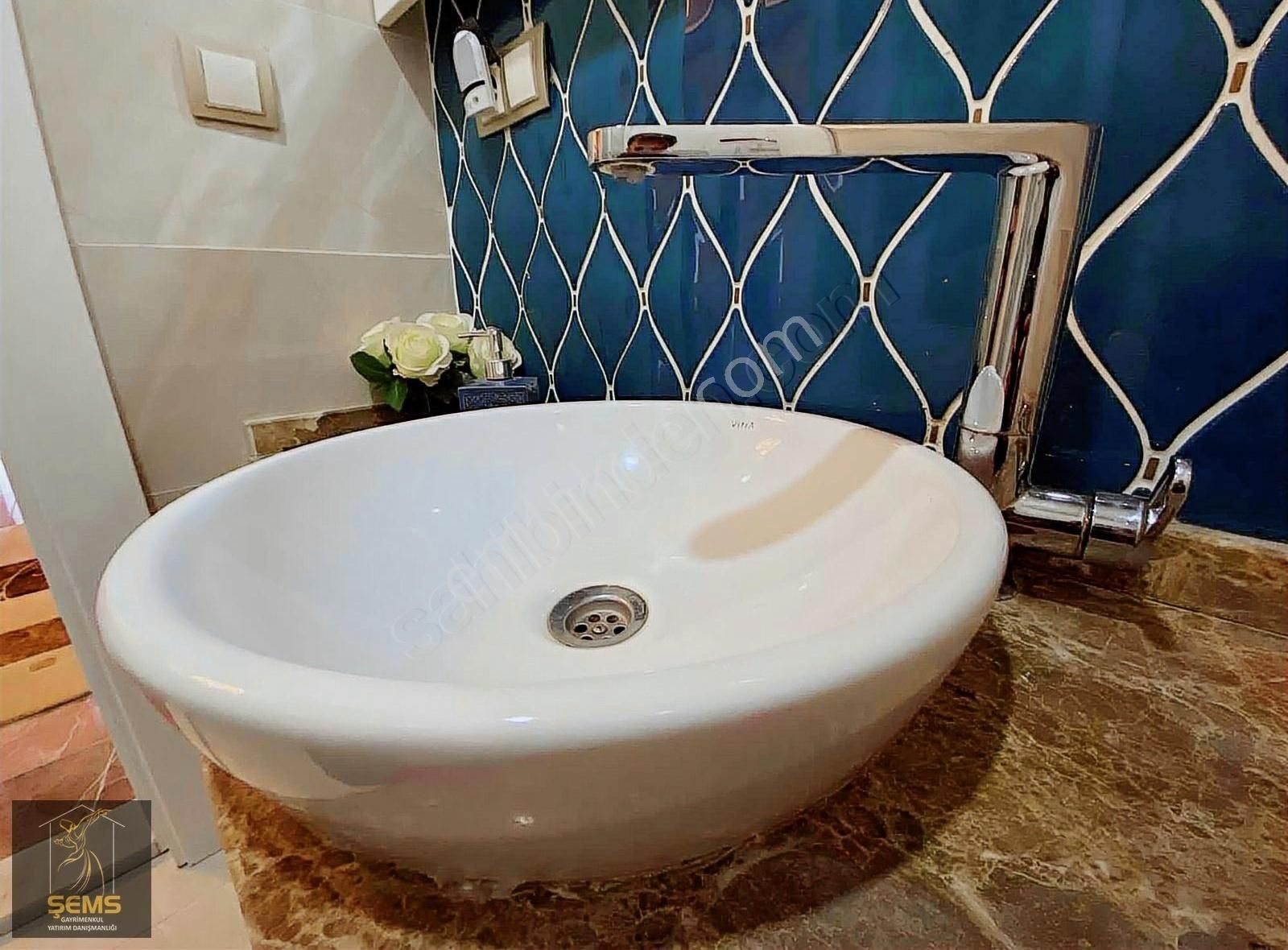 Şems'ten Meramın Gözdesi Elif Konaklarında 4+1 Geniş Arakat - Görsel 12