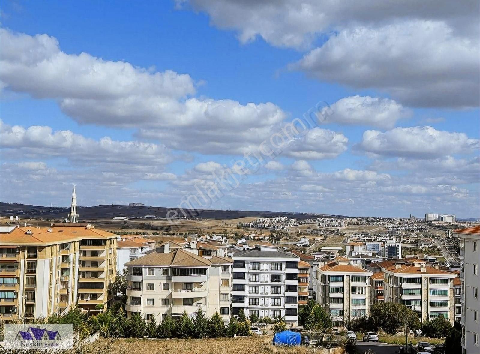 Süleymanpaşa Atatürk Kiralık Daire OKULLAR BÖLGESİNDE DENİZ MANZARALI EBEVEYN BANYOLU BOŞ 2+1