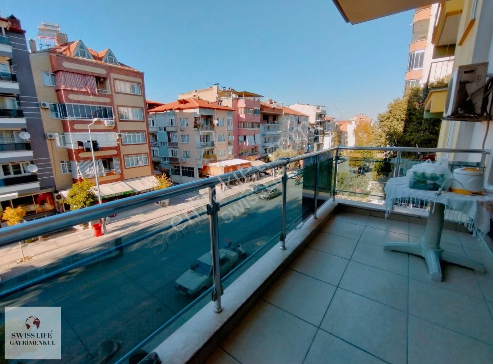 Pamukkale İstiklal Satılık Daire SWİSS LİFE'DAN İNÖNÜ CADDESİ 3+1 ARAKAT SATILIK DAİRE