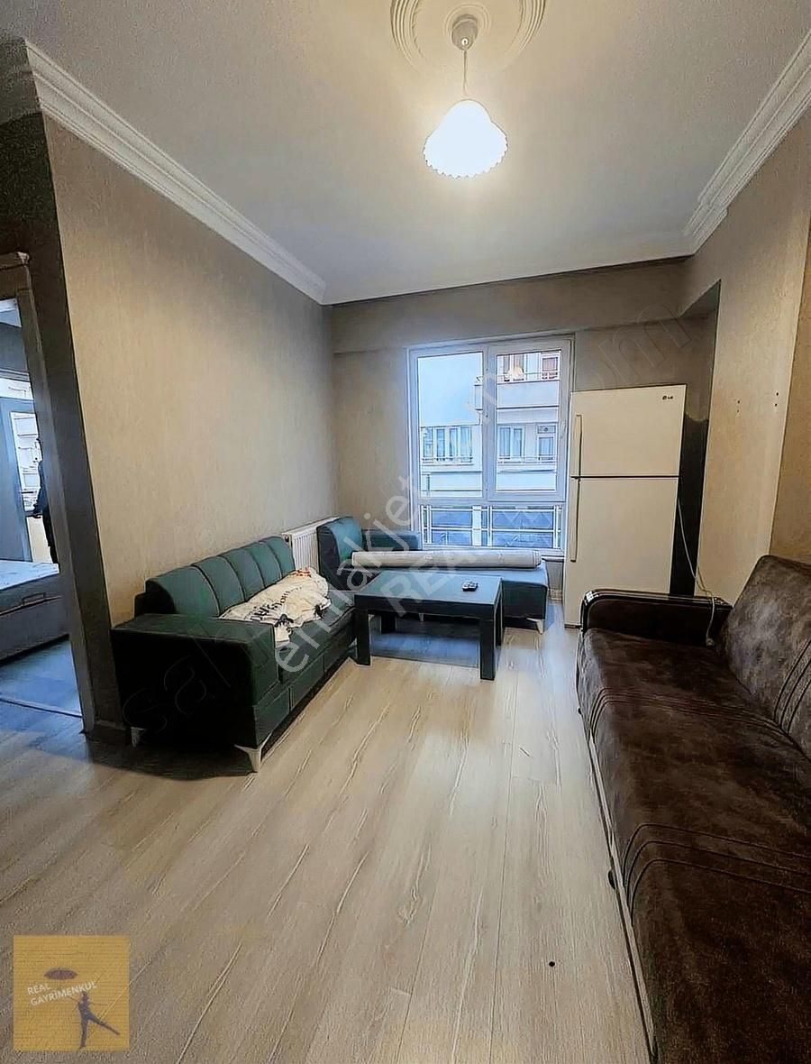 Gaziantep Şahinbey Eşyalı Kiralık Daire REAL'DEN MEMUR BİNASINDA KİRALIK BALKONLU 1+1 DAİRE