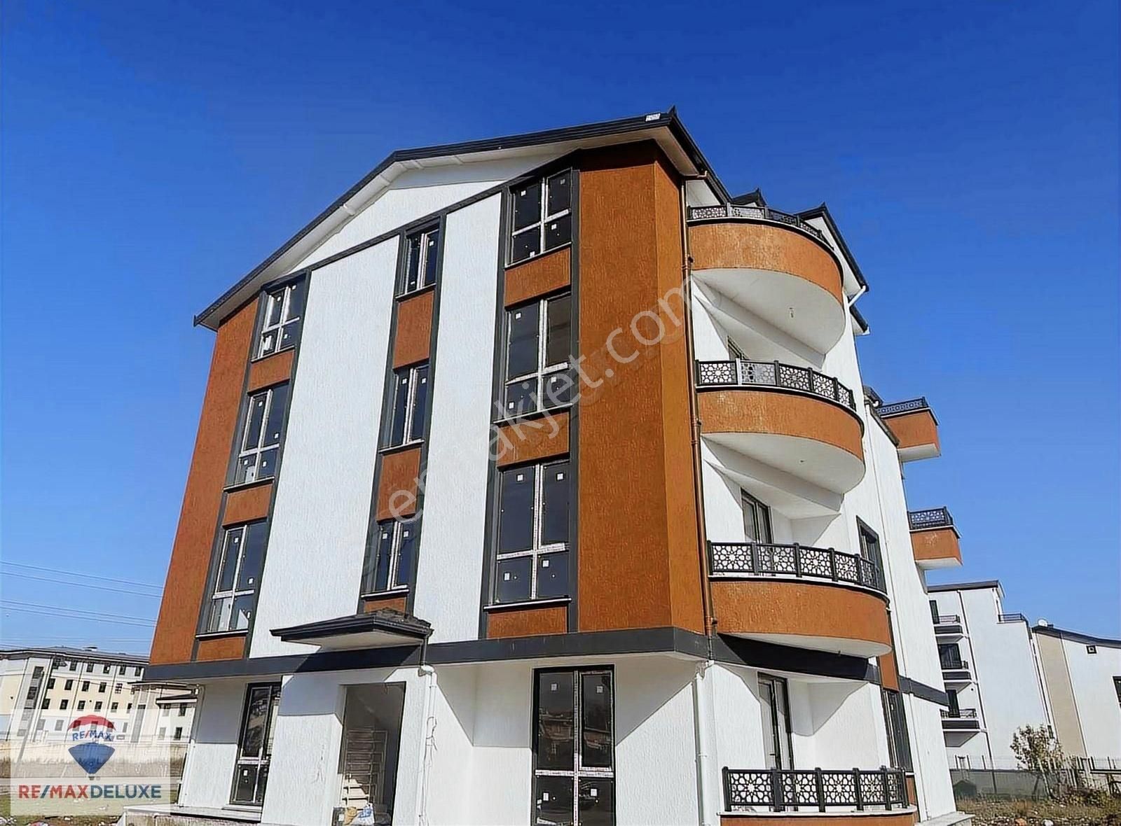 Kartepe Uzunçiftlik Satılık Daire KARTEPE UZUNÇİFLİKTE 2+1 120 M2 SATILIK DUBLEX DAİRE