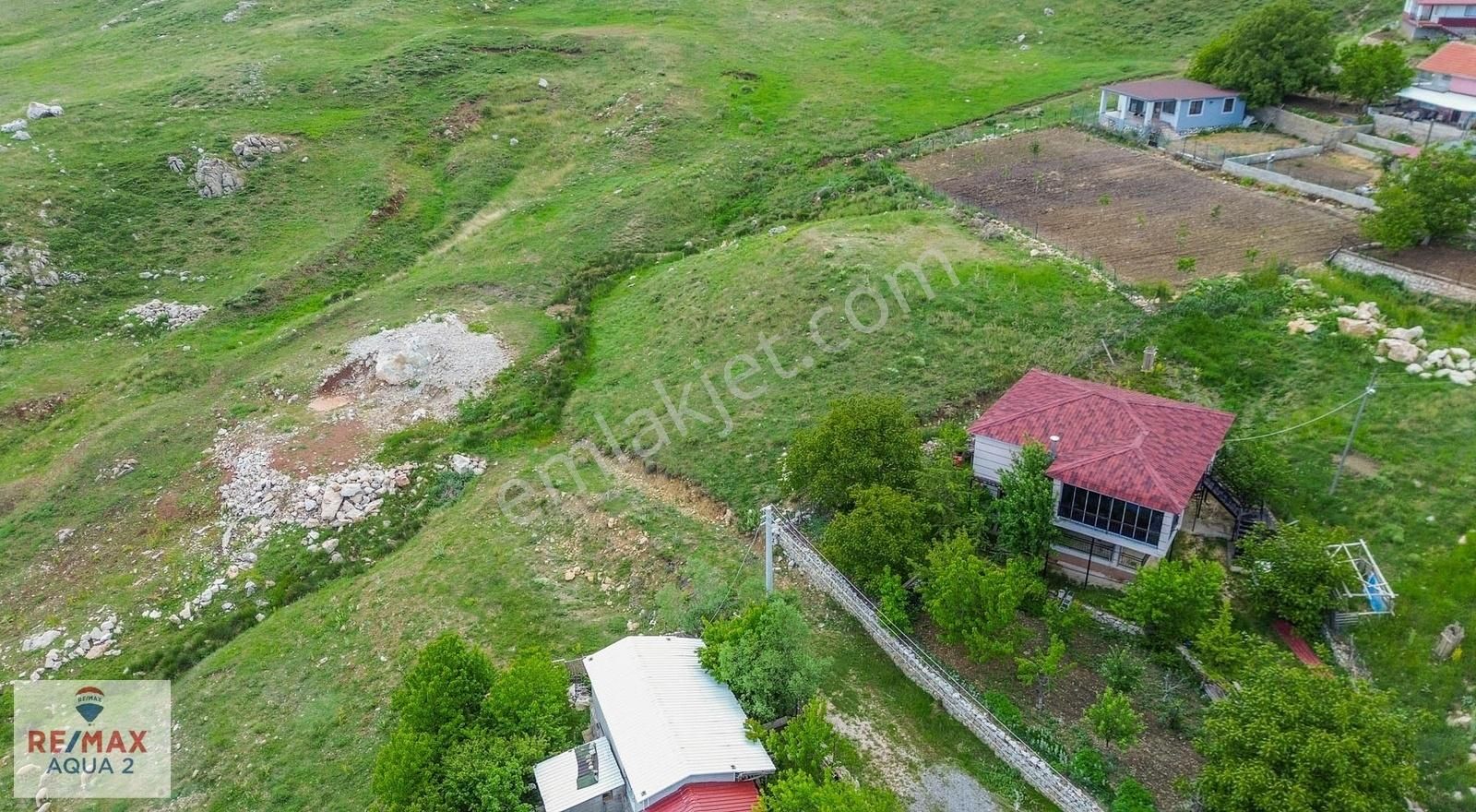 Konyaaltı Çağlarca Satılık Villa İmarlı Feslikan'da Keskin Kasap Yakını Manzaralı Önü Açık Satılık Arsa