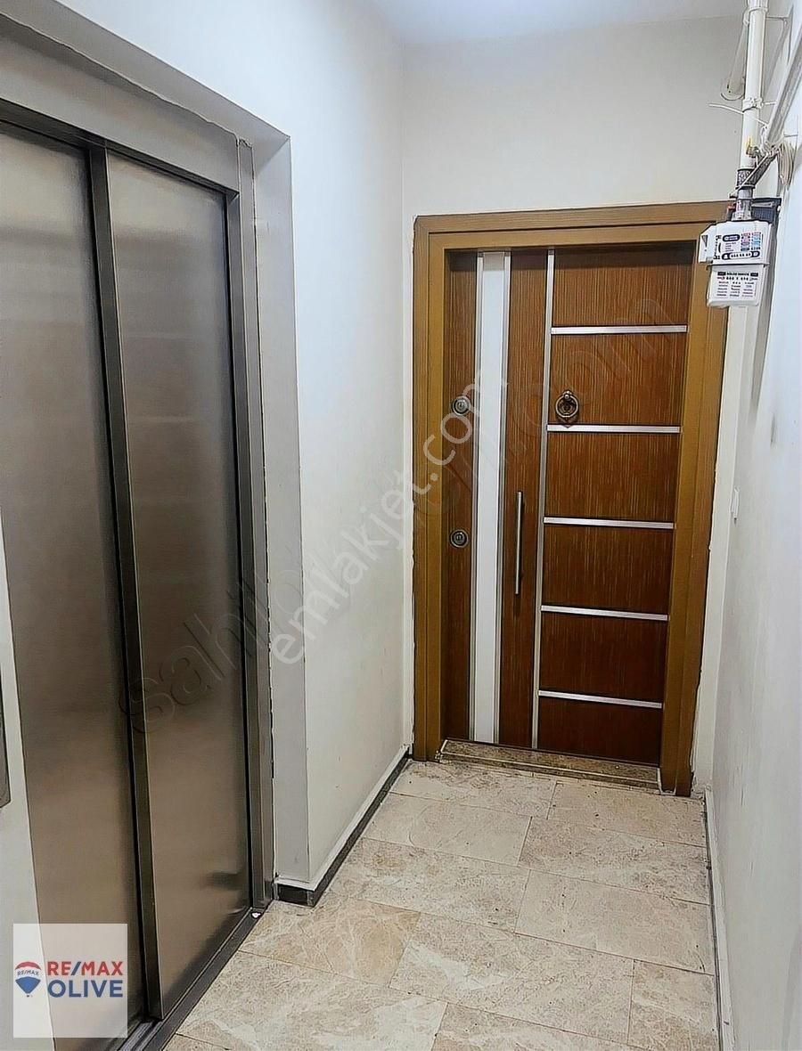 Zeytinburnu Telsiz Kiralık Daire ZEYTİNBURNU TELSİZ MAH. YENİ BİNADA ASANSÖRLÜ 2+1 KİRALIK DAİRE