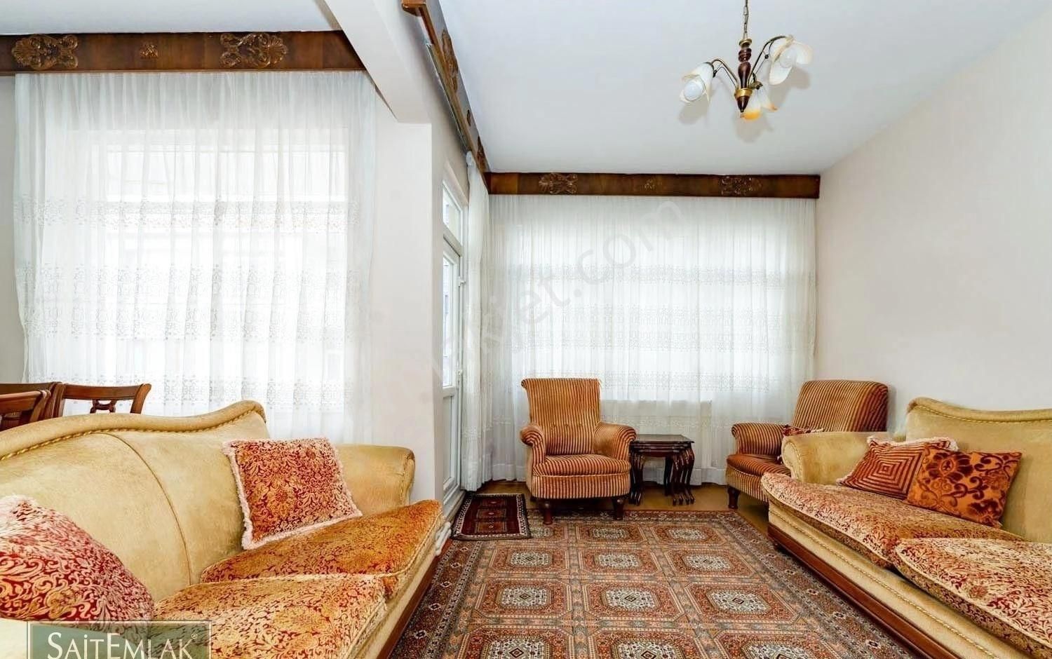 İstanbul Bahçelievler Eşyalı Kiralık Daire SİYAVUŞPAŞA CADDESİ CİVARI KİRALIK 3+1 EŞYALI MOBİLYALI DAİRE