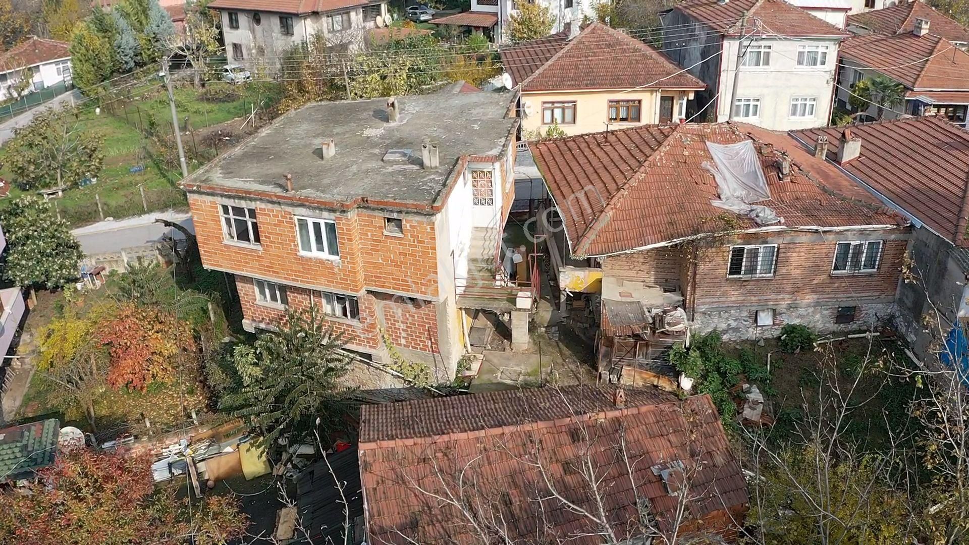 Sakarya Adapazarı Satılık Konut İmarlı  Satılık Müstakil Ev + 2 Daire