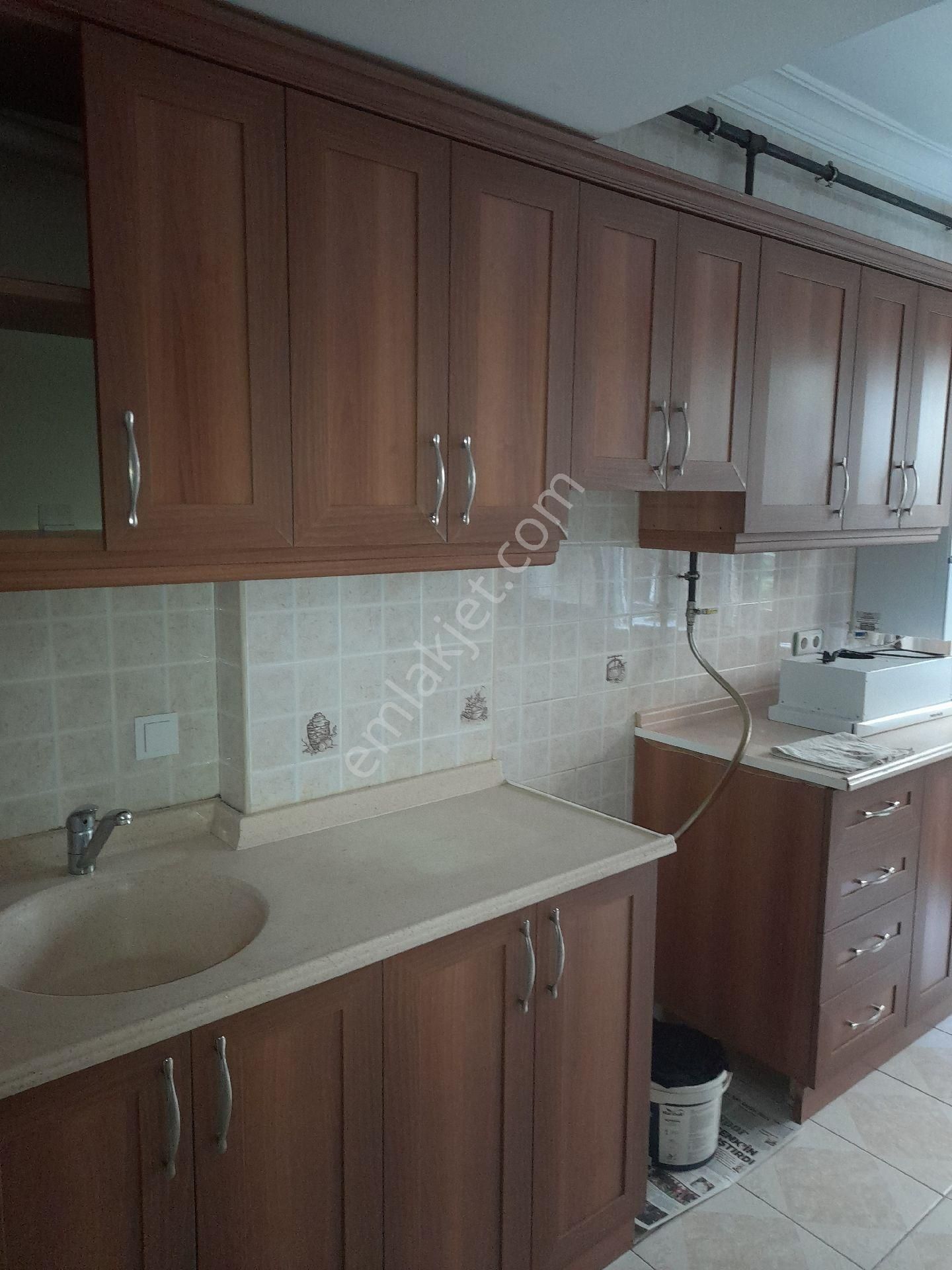 İzmir Karabağlar Denize Yakın Kiralık Daire izmir Bozyaka SSK Hastanesi yakını 2+1,90 m2, doğalgazlı, lüks, bir daire 16500 tl