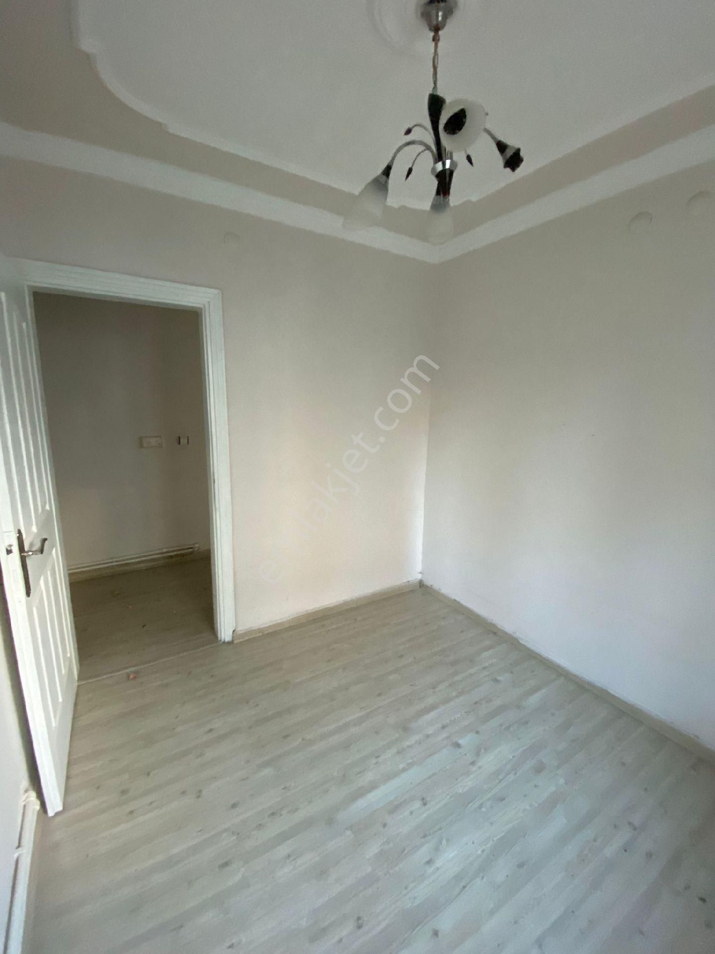 İzmir Bornova Bahçe Katı Kiralık Daire YEŞİLOVA'DA KİRALIK 3+1 DAİRE 16.000 