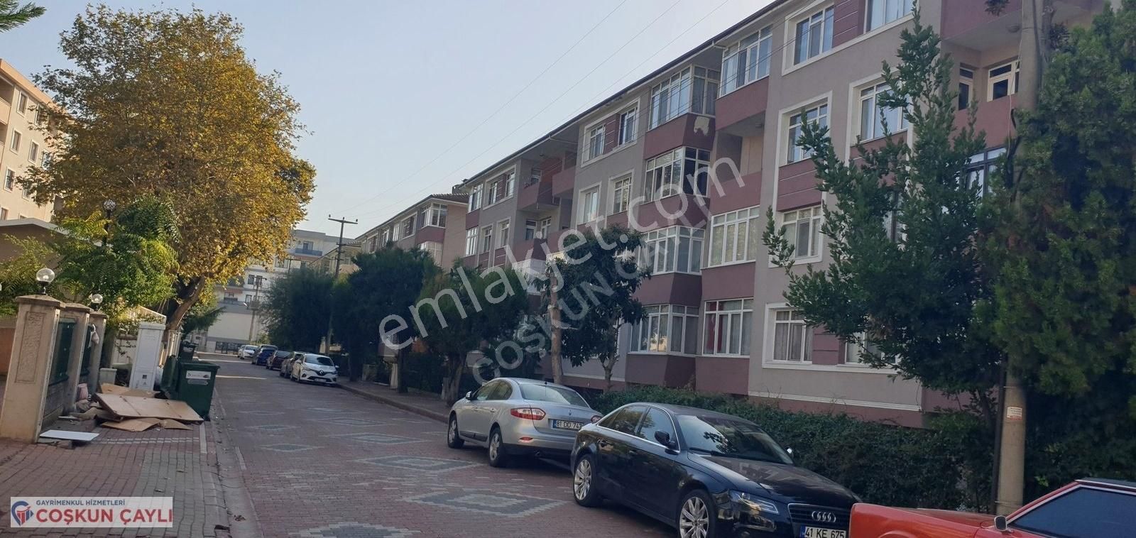 Kocaeli İzmit Site İçerisinde Kiralık Daire COŞKUN ÇAYLI'DAN PLAJYOLUN DA SİTE İÇİ ARA KAT KİRALIK DAİRE..