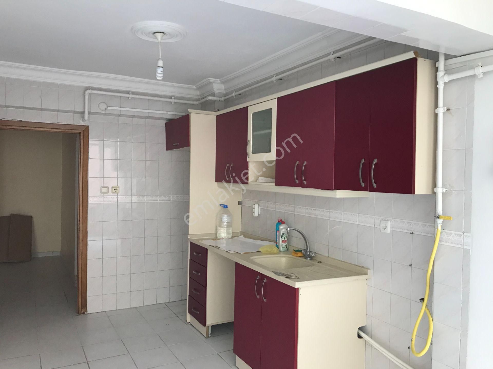 Tekirdağ Çorlu Okula Yakın Kiralık Daire  ÇORLU ALİPAŞA MAHALLESİNDE SİTE İÇİNDE KİRALIK 3+1 DAİRE