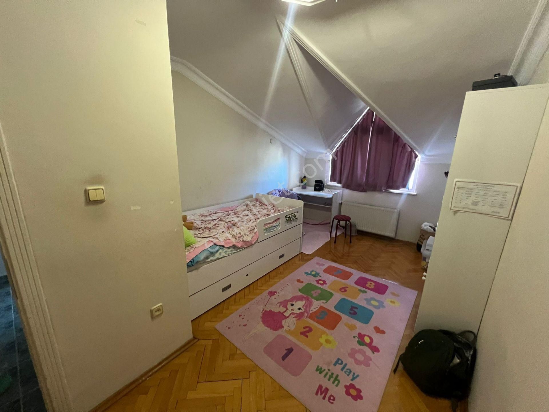 Akçadağ Gayrimenkul'den Geniş, Kullanışlı Dubleks - Görsel 13