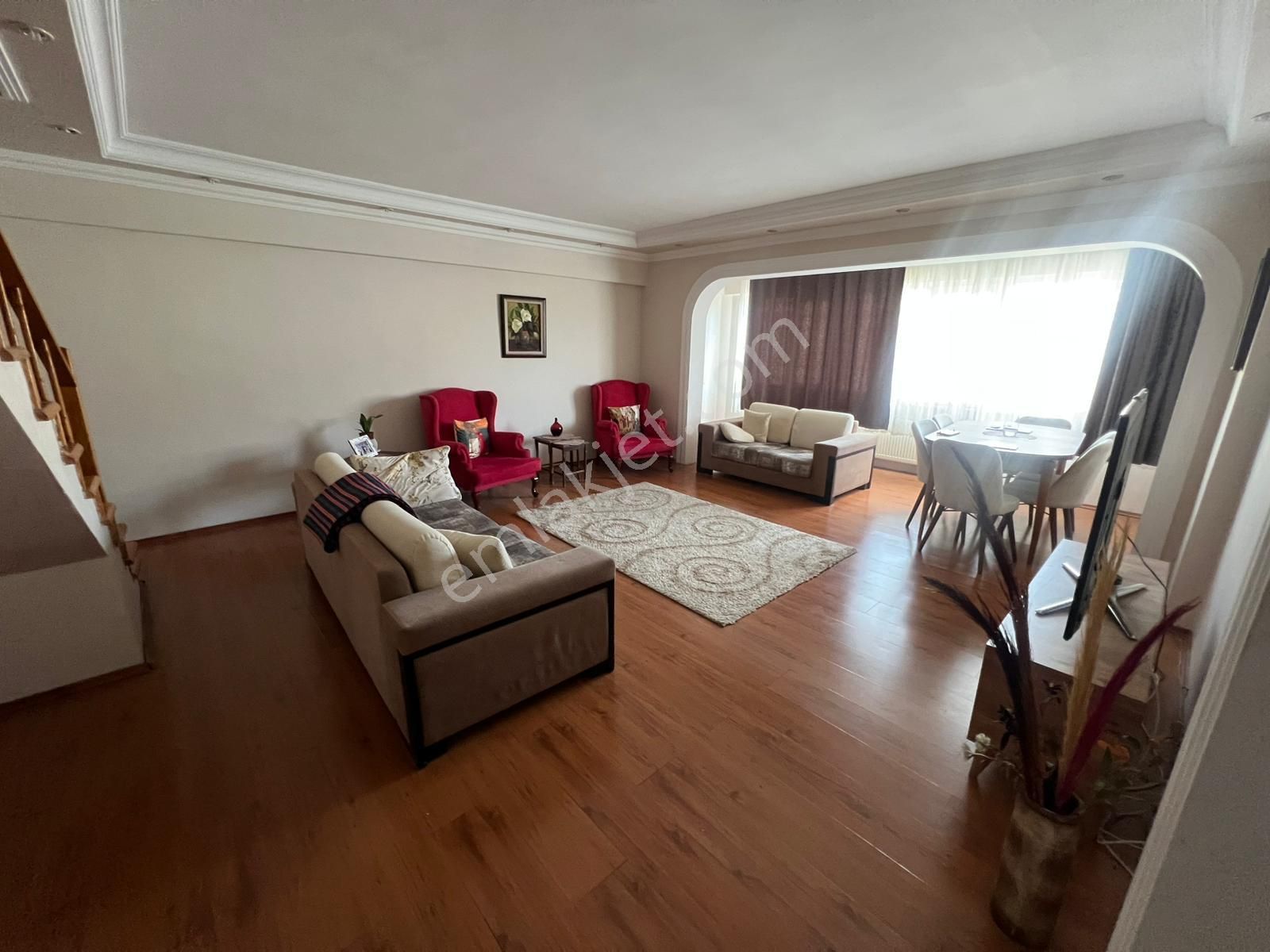 Akçadağ Gayrimenkul'den Geniş, Kullanışlı Dubleks - Görsel 7