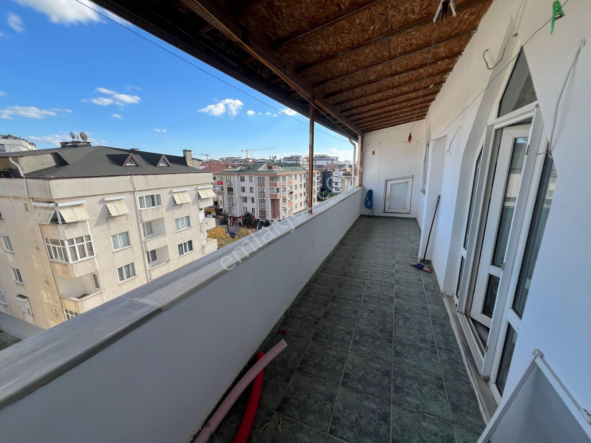 Akçadağ Gayrimenkul'den Geniş, Kullanışlı Dubleks - Görsel 28