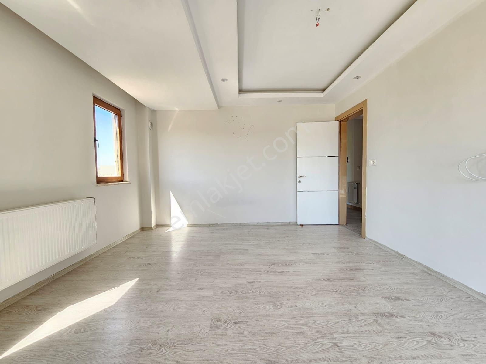 Merkezefendi Hacıeyüplü Satılık Daire  Denizli hacıeyüplü de 2.5+1 130 m2 mükemmel konumda satılık daire