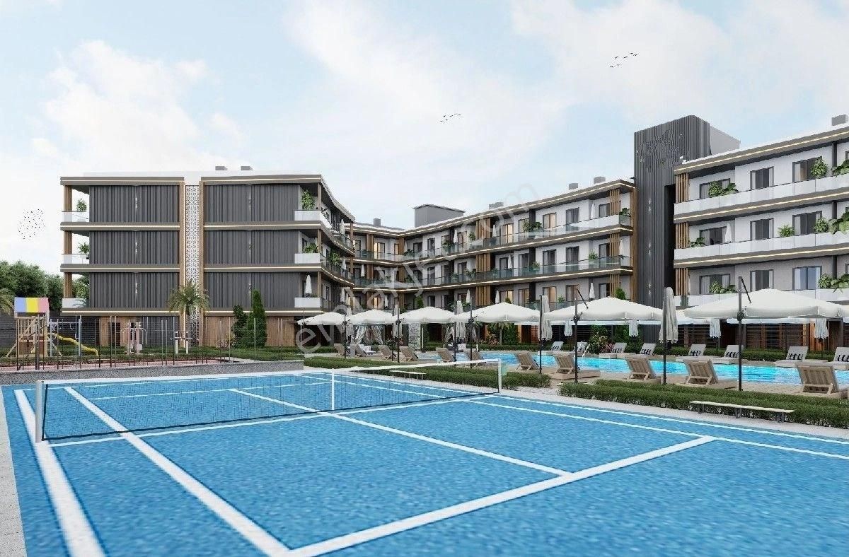 Lansmana Özel Merkezi Konumda Havuzlu Güvenlikli Sitede Rezidans Daire - Görsel 5