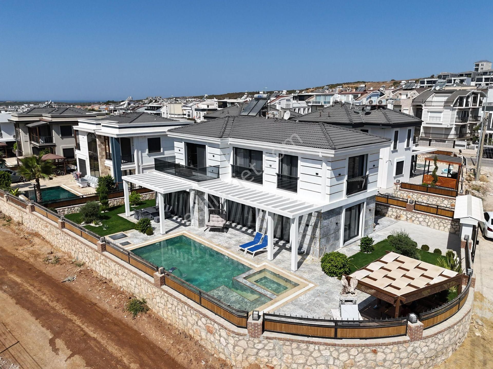 Didim Efeler Satılık Villa  AYDIN DİDİMDE 500m2 ARSA İÇİNDE 4+1 FUL EŞYALI HAVUZLU JAKUZİLİ SAUNA AKILLI SİSTEMLİ VİLLA SATILIK