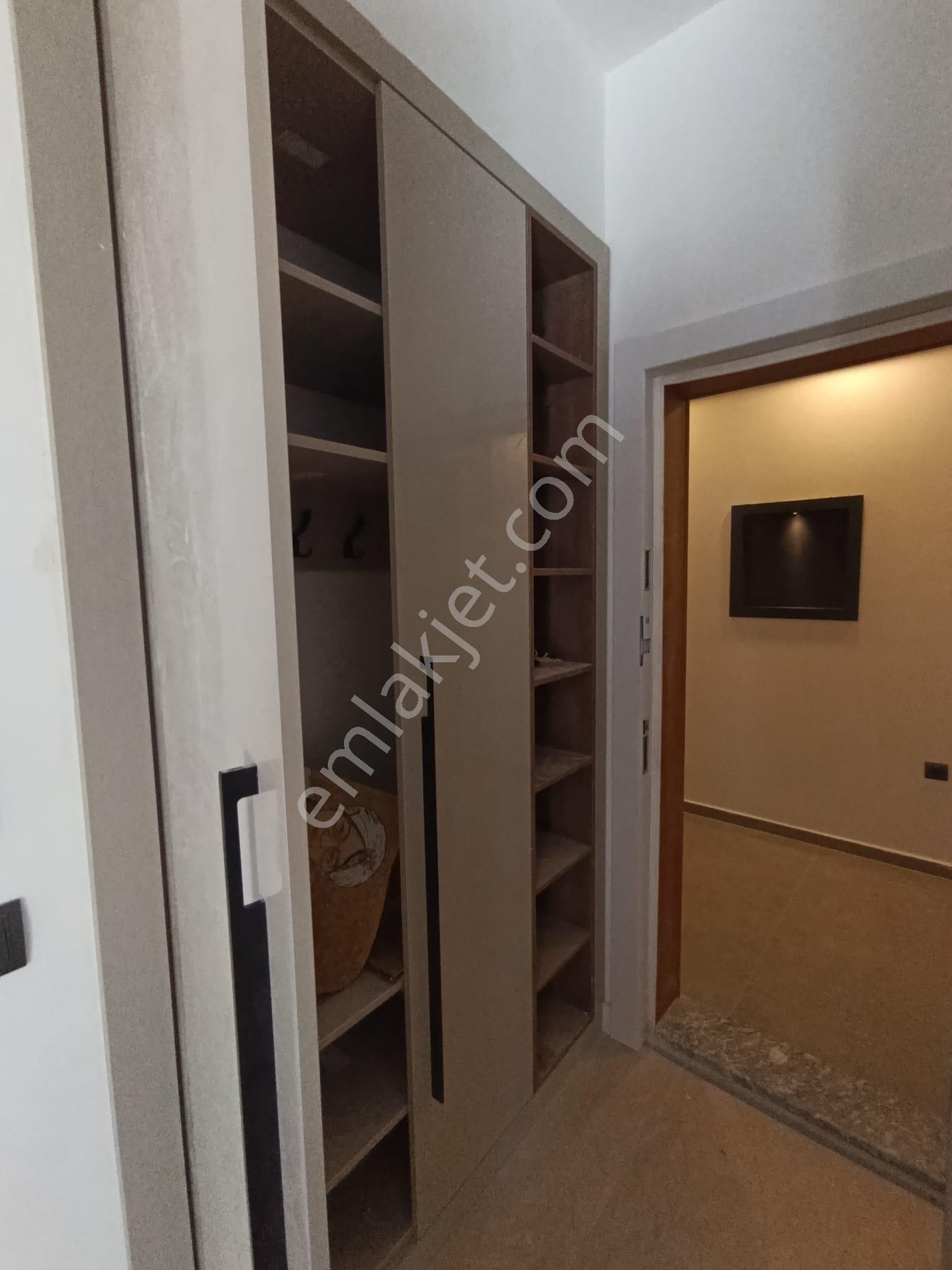 Kuşadası'ın Da Doğalgazlı Sıfır Güvenlikli Sitede Acil Satılık 2+1 Daire - Görsel 21