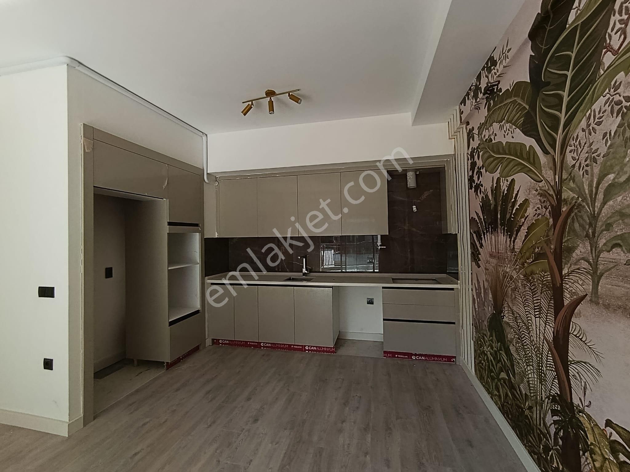 Kuşadası'ın Da Doğalgazlı Sıfır Güvenlikli Sitede Acil Satılık 2+1 Daire - Görsel 11