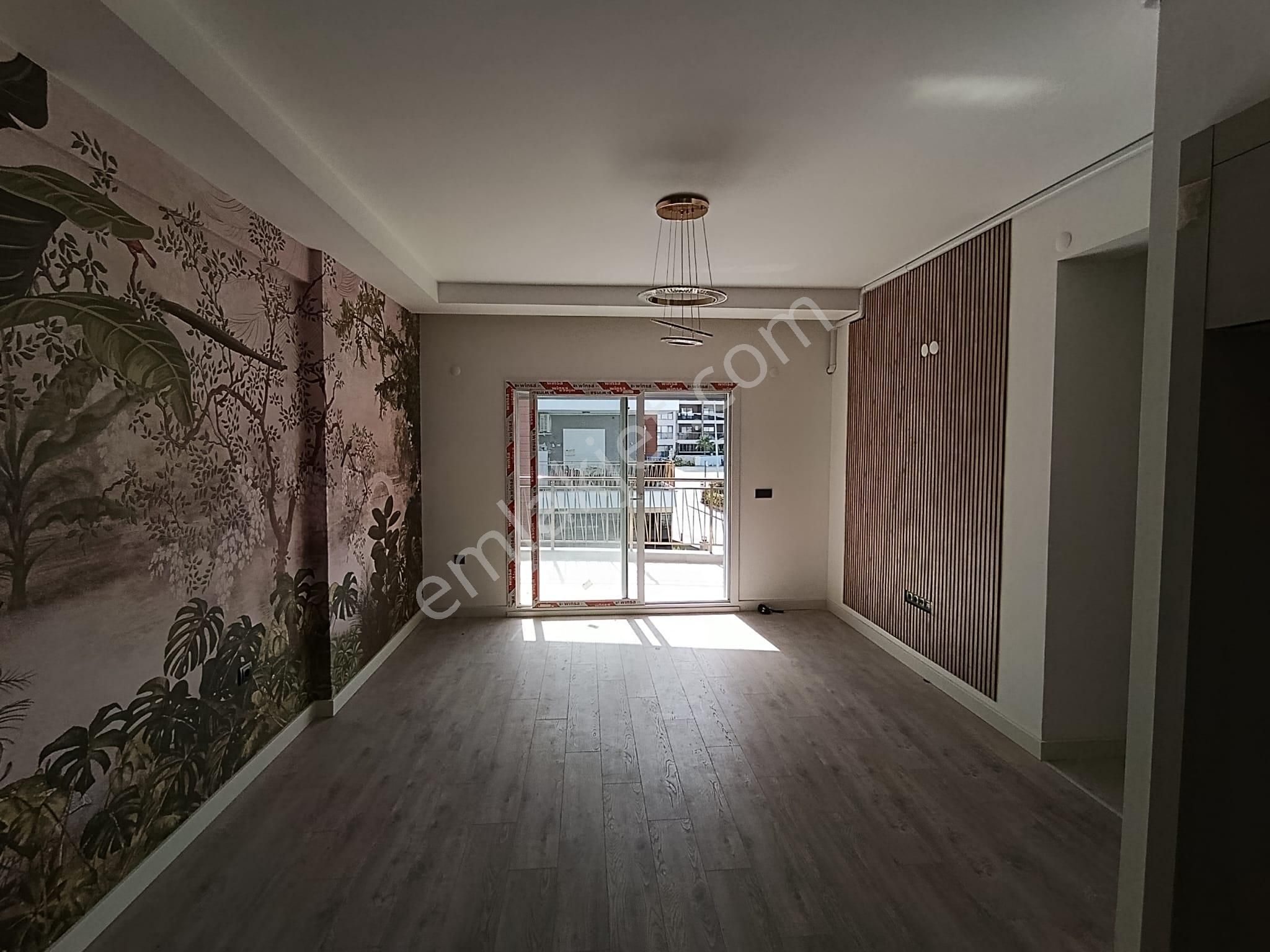 Kuşadası'ın Da Doğalgazlı Sıfır Güvenlikli Sitede Acil Satılık 2+1 Daire - Görsel 9