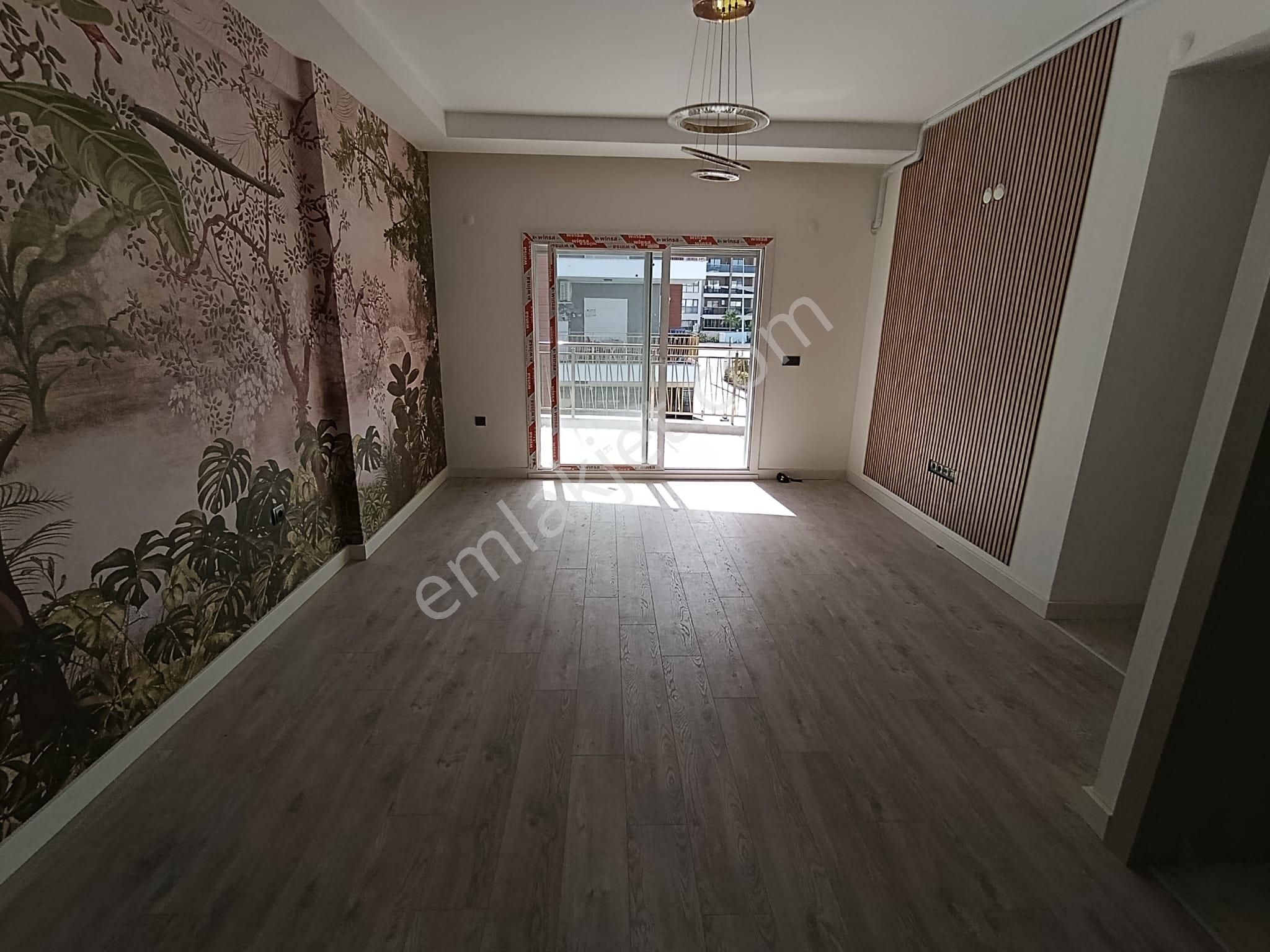 Kuşadası'ın Da Doğalgazlı Sıfır Güvenlikli Sitede Acil Satılık 2+1 Daire - Görsel 8