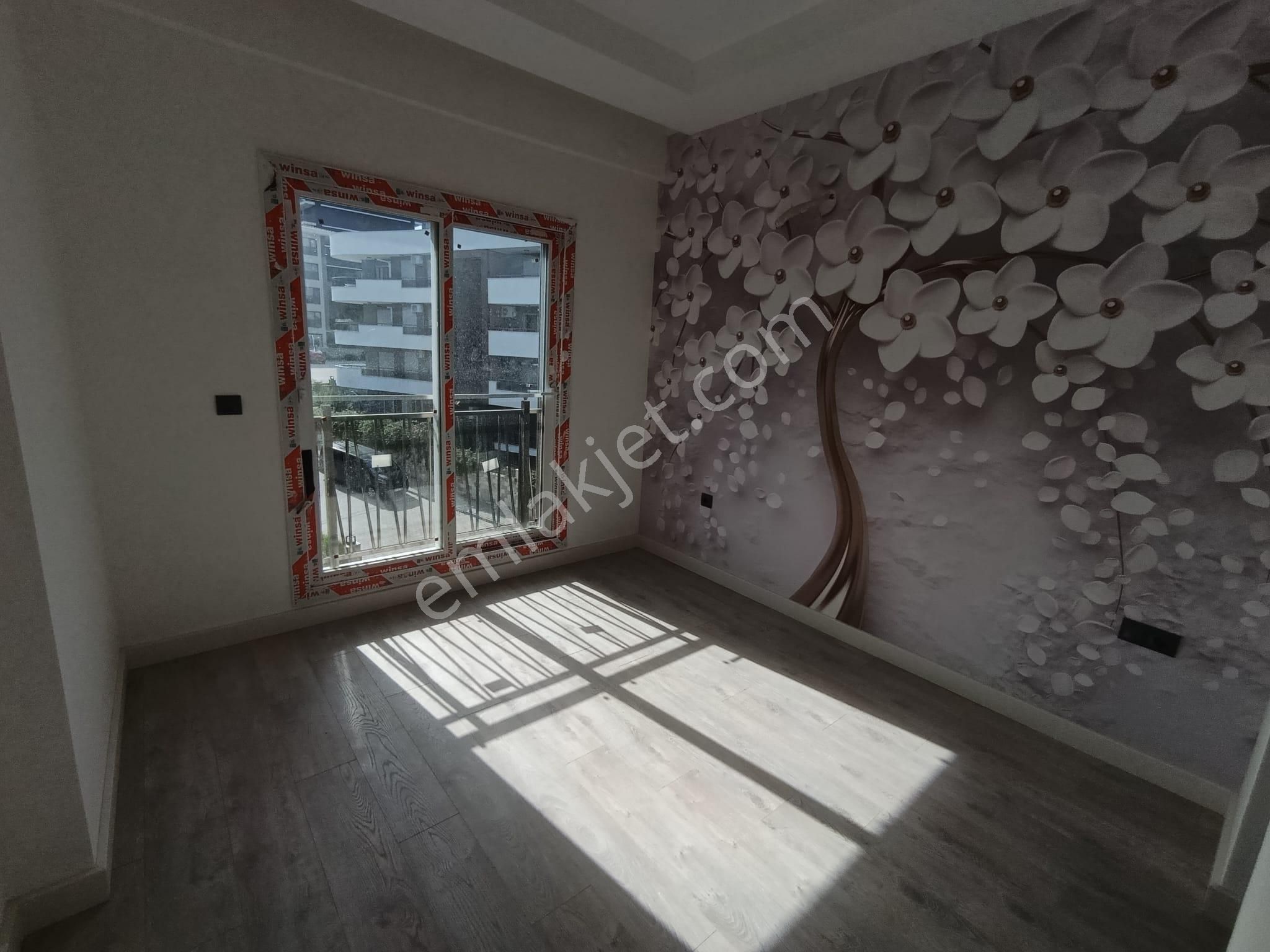 Kuşadası'ın Da Doğalgazlı Sıfır Güvenlikli Sitede Acil Satılık 2+1 Daire - Görsel 15