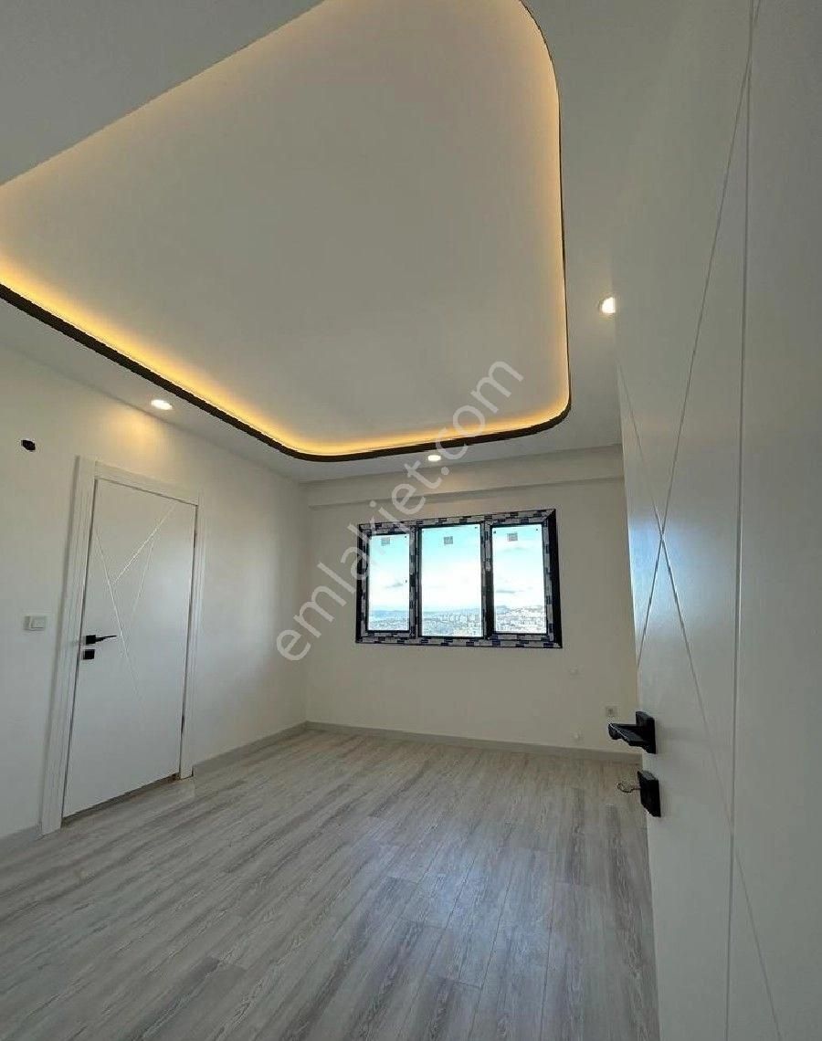 Kuşadasında Deniz Manzaralı Havuzlu 1+1 Ve 2+1 Sıfır Daireler - Görsel 24